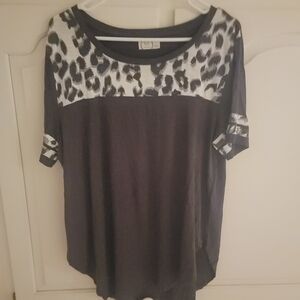 Maurices Black and White Animal Print Short Sleeve Top